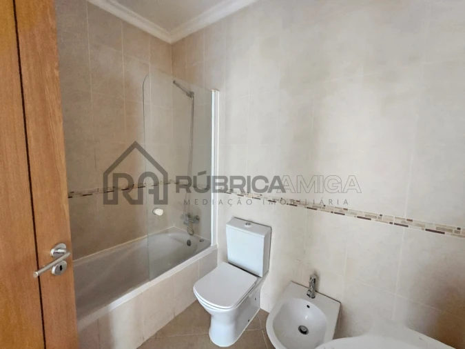 Apartamento T2 para Venda em Almancil Foto 14