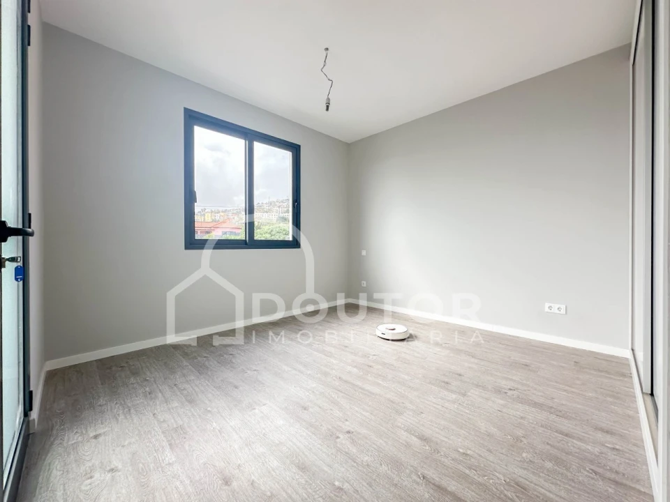 Moradia T3 para Venda em São Roque Foto 15