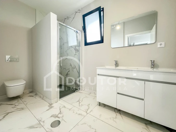 Moradia T3 para Venda em São Roque Foto 10