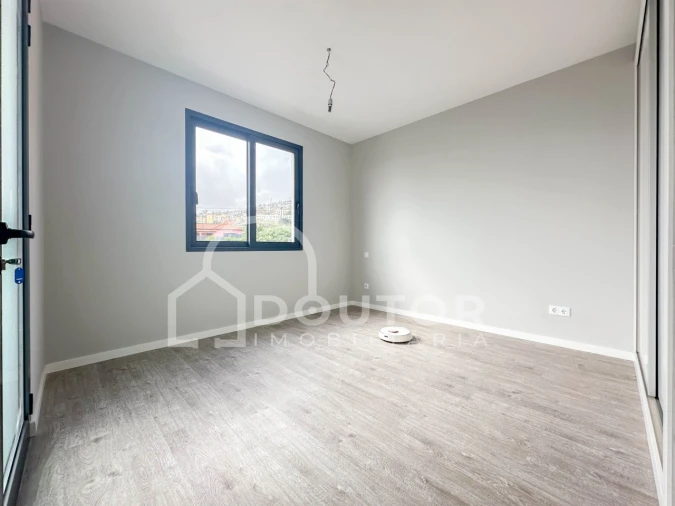 Moradia T3 para Venda em São Roque Foto 15