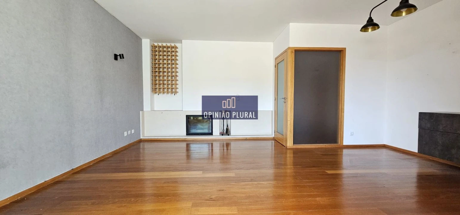 Apartamento T2 para Venda em Vila Nova da Telha Foto 8