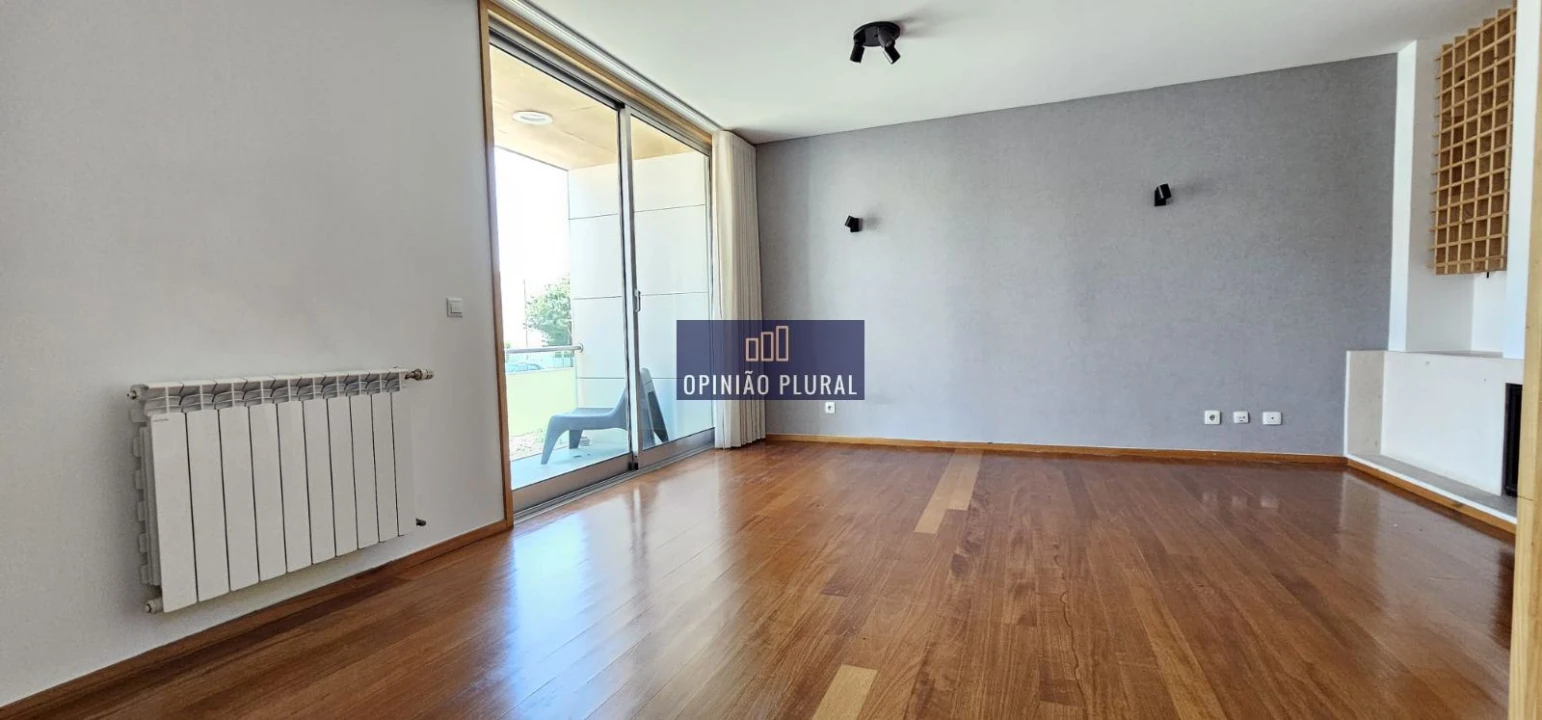 Apartamento T2 para Venda em Vila Nova da Telha Foto 9