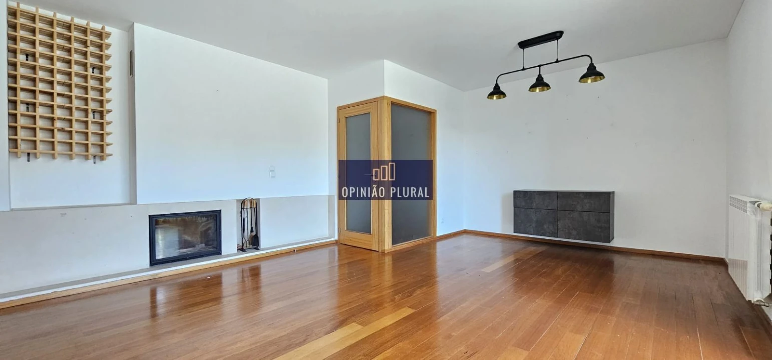 Apartamento T2 para Venda em Vila Nova da Telha Foto 10