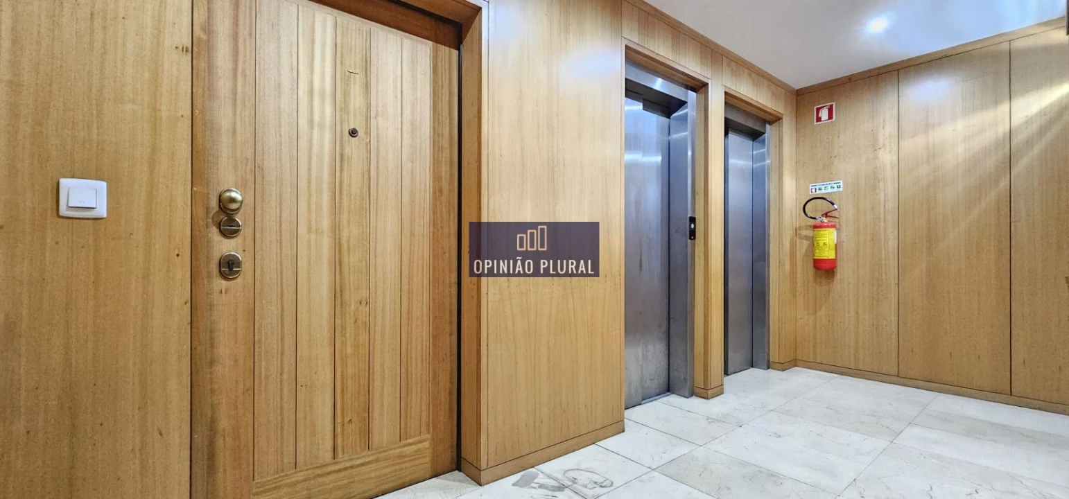 Apartamento T2 para Venda em Vila Nova da Telha Foto 21