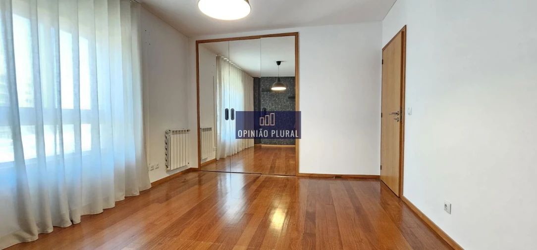Apartamento T2 para Venda em Vila Nova da Telha Foto 14