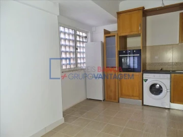 Apartamento T2 para Venda em Campolide