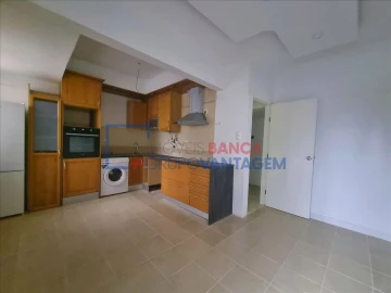 Apartamento T2 para Venda em Campolide