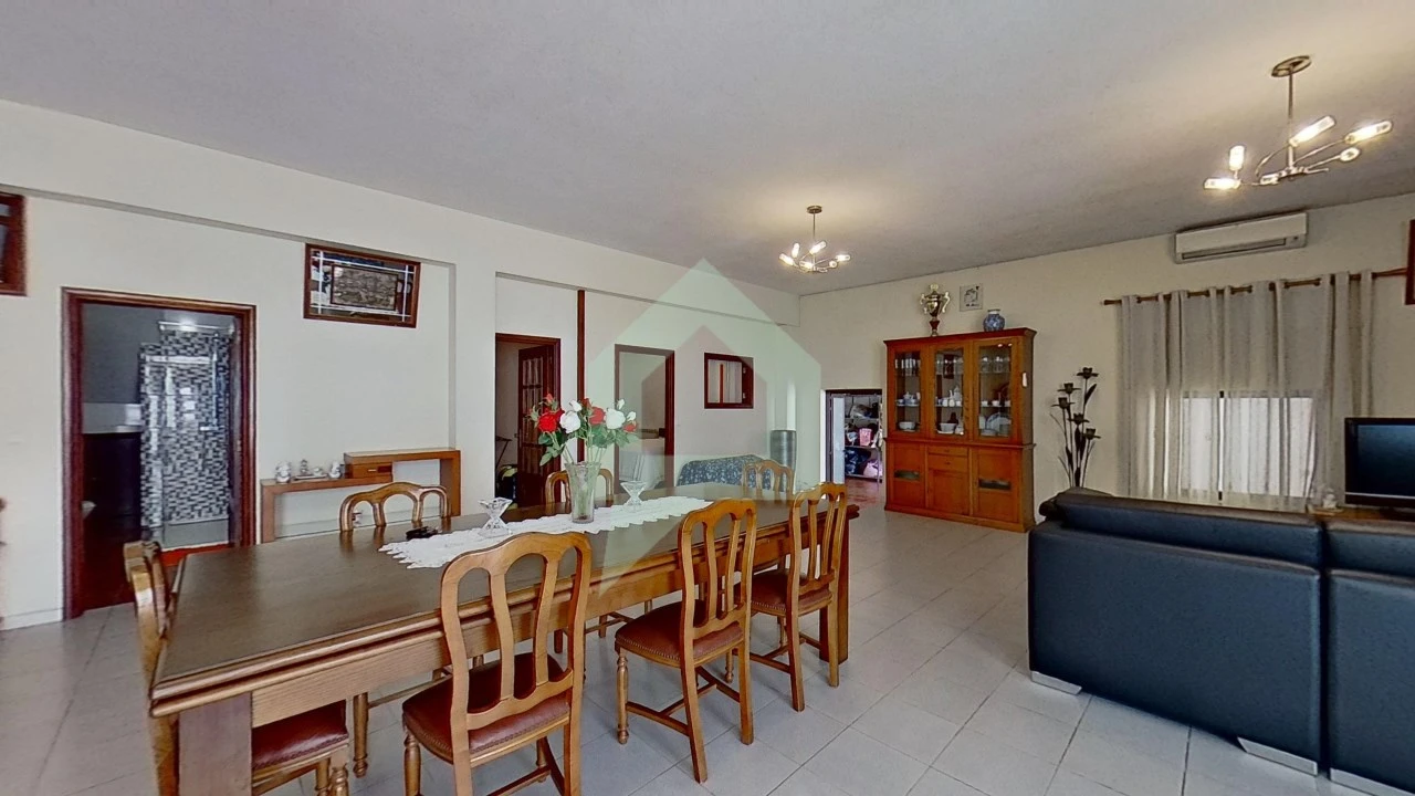 Moradia T4 para Venda em Galegos (São Martinho) Foto 18