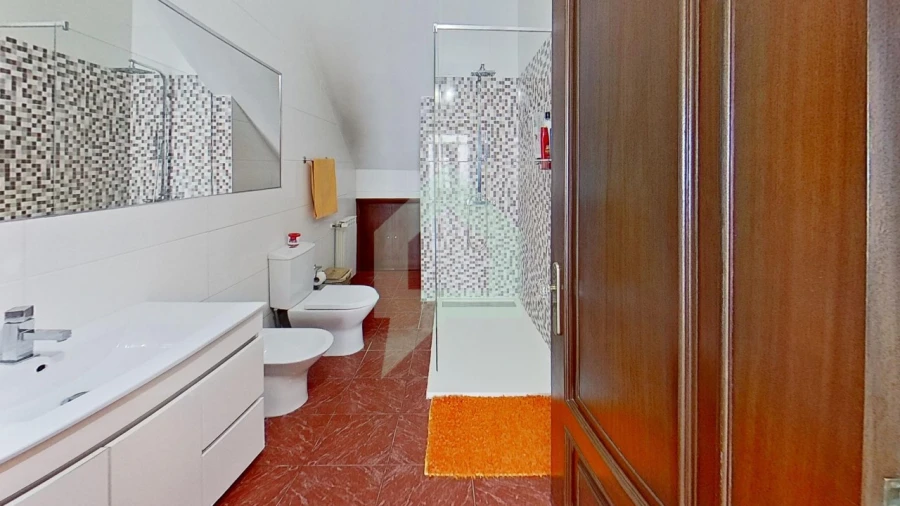 Moradia T4 para Venda em Galegos (São Martinho) Foto 21