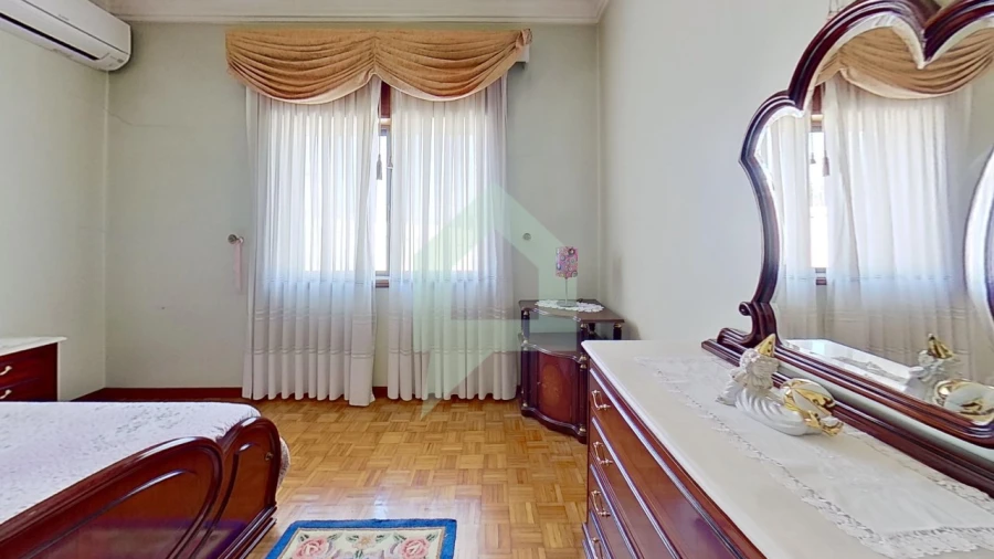 Moradia T4 para Venda em Galegos (São Martinho) Foto 27