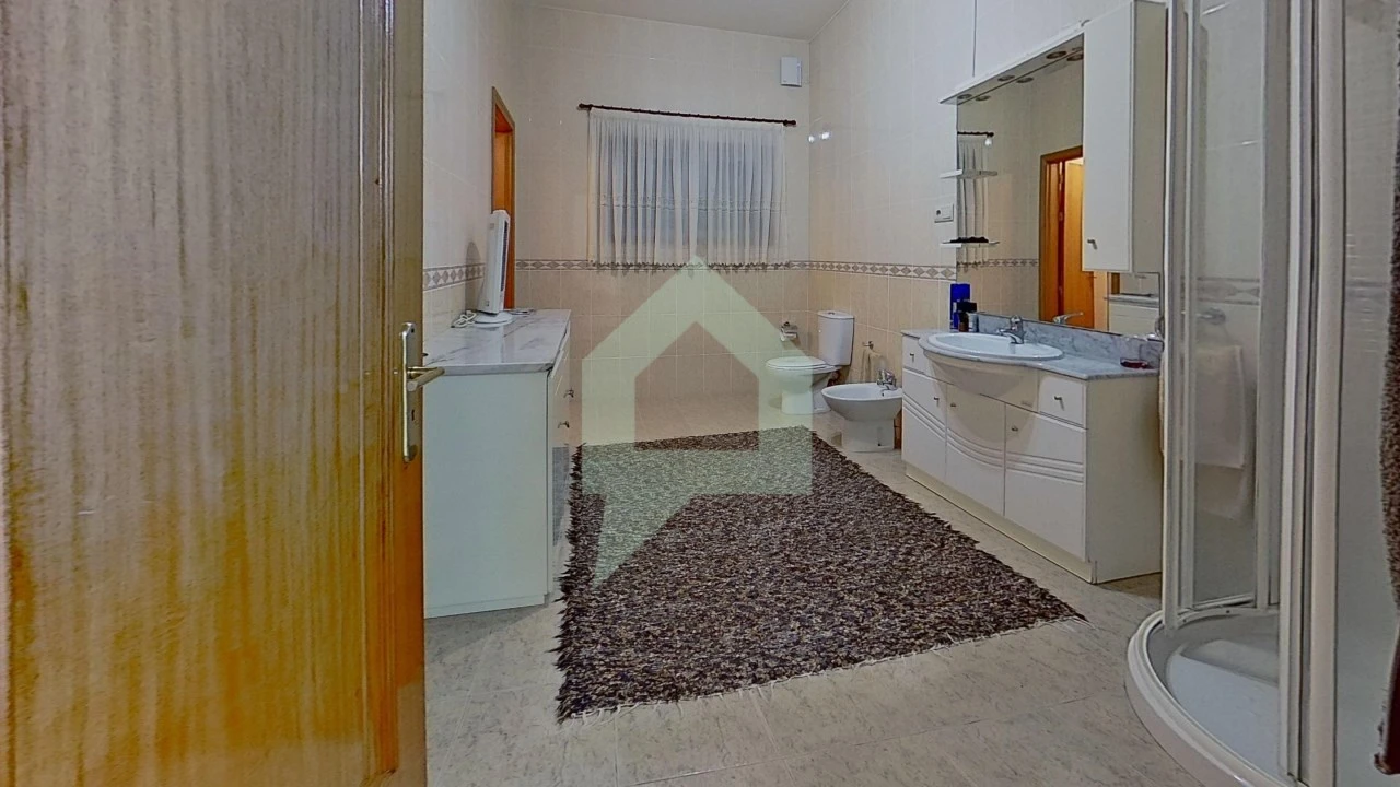 Moradia T4 para Venda em Quintiães e Aguiar Foto 19