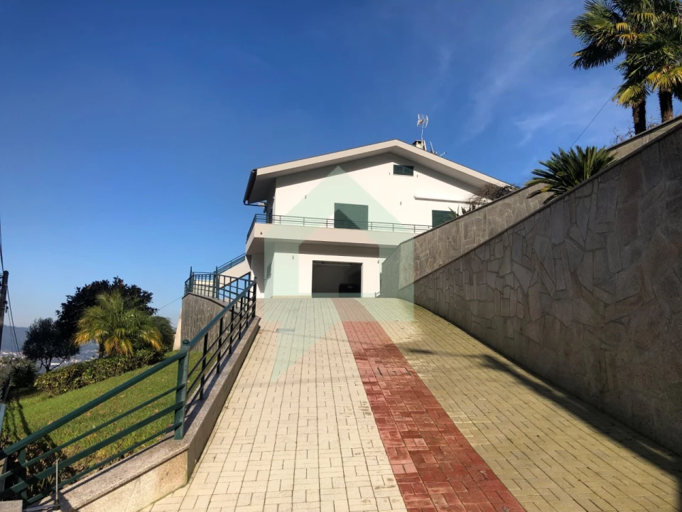 Moradia T4 para Venda em Quintiães e Aguiar Foto 4