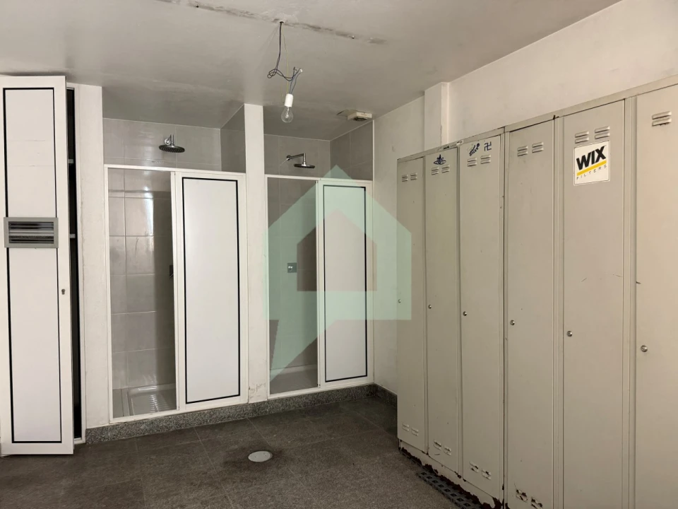 Armazém para Venda em Chorente, Góios, Courel, Pedra Furada e Gueral Foto 11