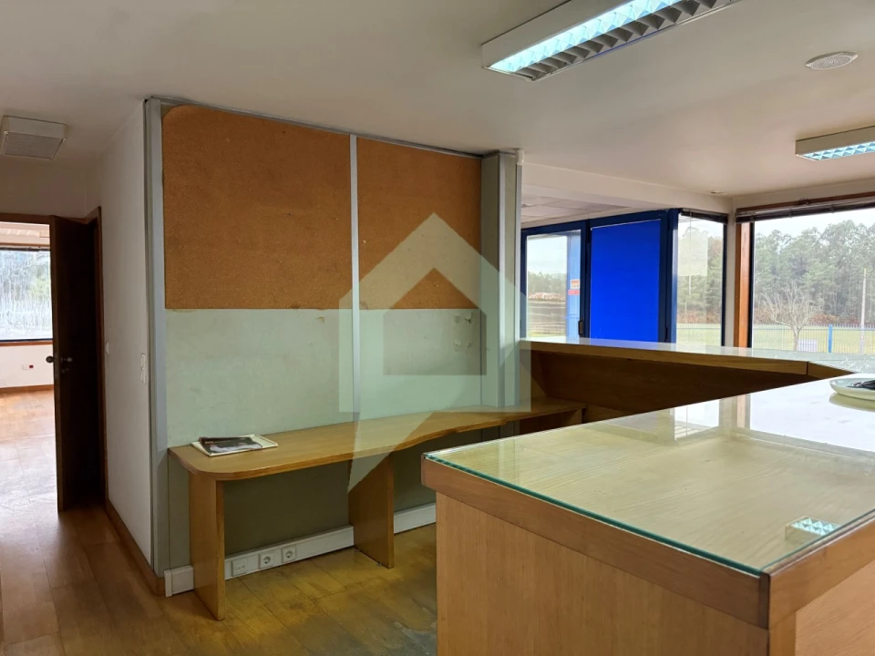 Armazém para Venda em Chorente, Góios, Courel, Pedra Furada e Gueral Foto 21