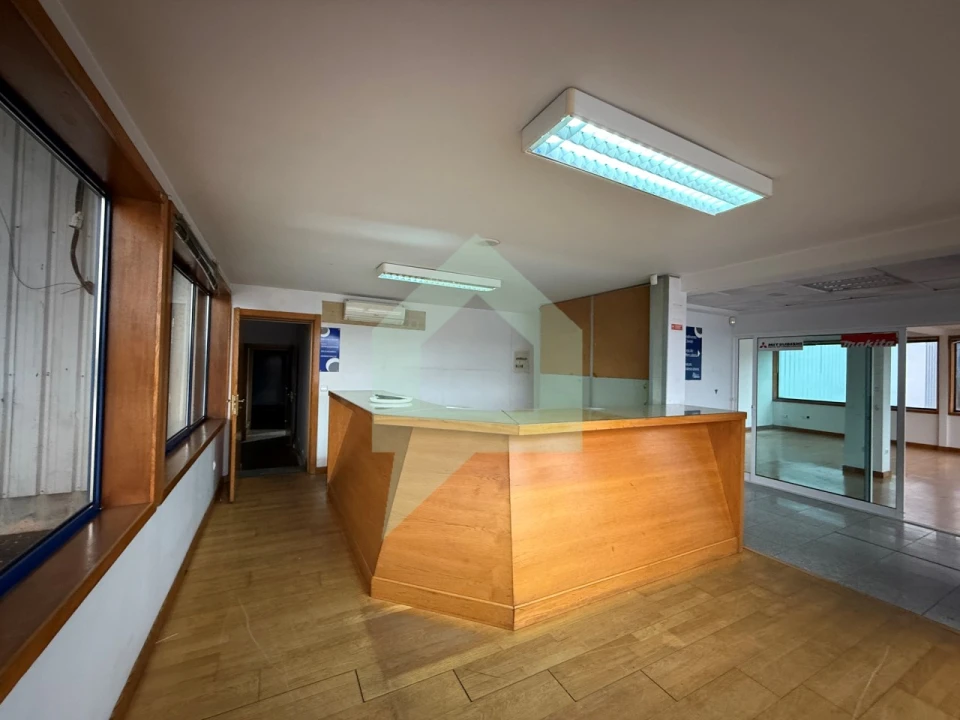 Armazém para Venda em Chorente, Góios, Courel, Pedra Furada e Gueral Foto 3