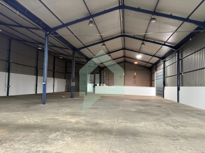 Armazém para Venda em Chorente, Góios, Courel, Pedra Furada e Gueral Foto 5