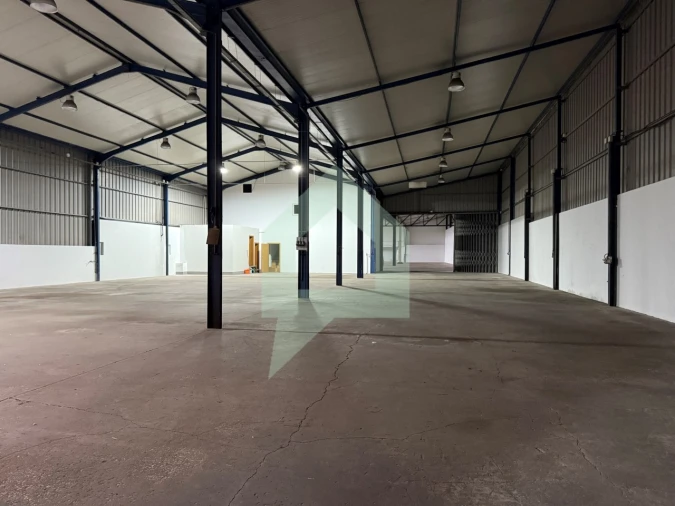 Armazém para Venda em Chorente, Góios, Courel, Pedra Furada e Gueral Foto 6