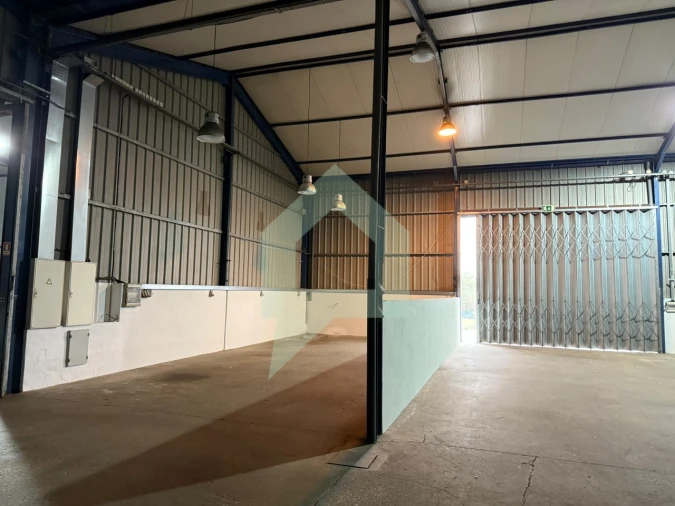 Armazém para Venda em Chorente, Góios, Courel, Pedra Furada e Gueral Foto 16