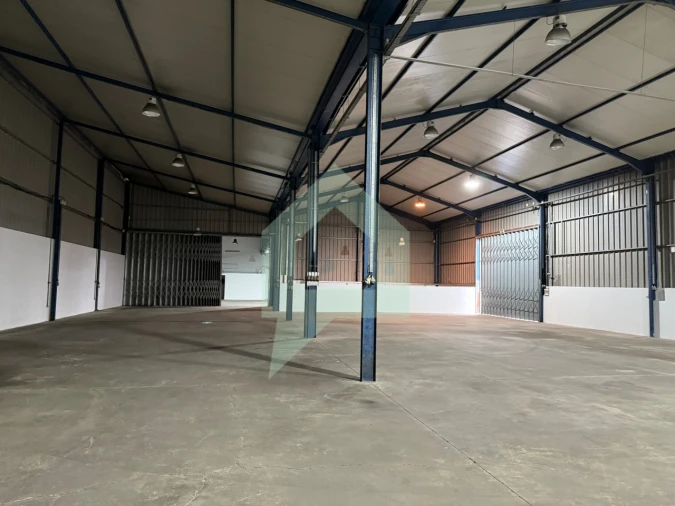 Armazém para Venda em Chorente, Góios, Courel, Pedra Furada e Gueral Foto 17