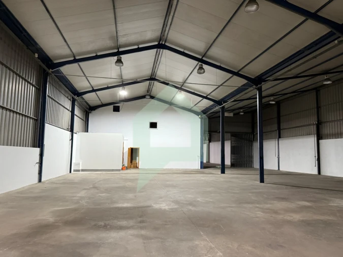 Armazém para Venda em Chorente, Góios, Courel, Pedra Furada e Gueral Foto 28