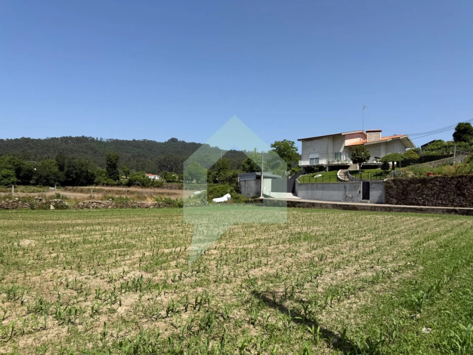 Terreno para Venda em Roriz Foto 2