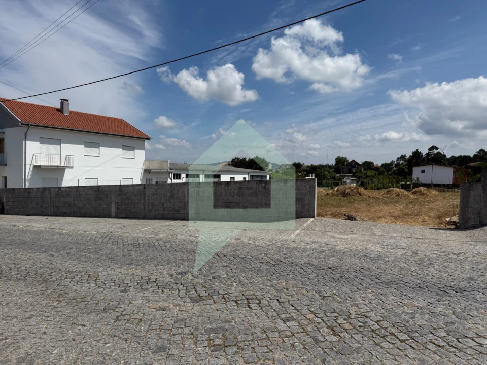 Terreno para Venda em Rio Covo (Santa Eugenia) Foto 1