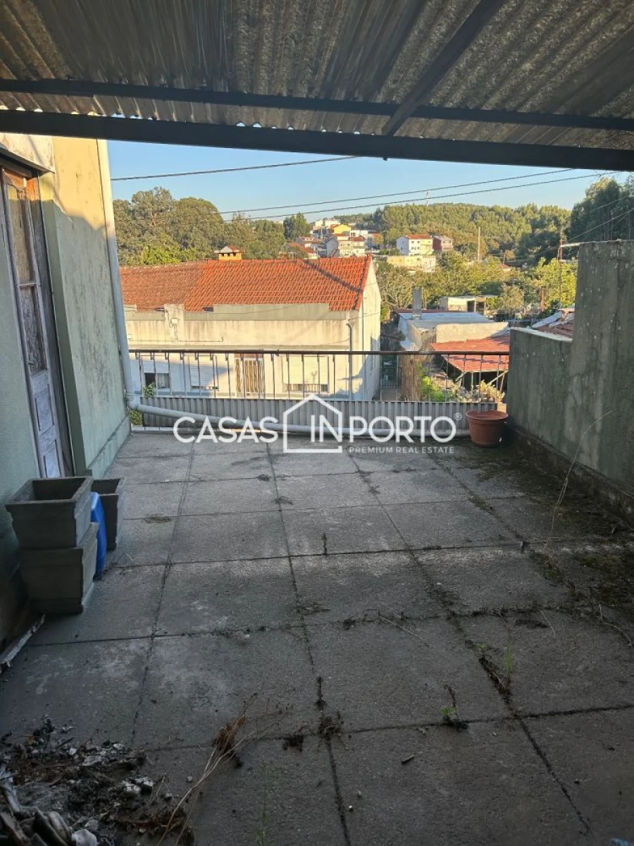 Loja para Venda em Milheiros Foto 6