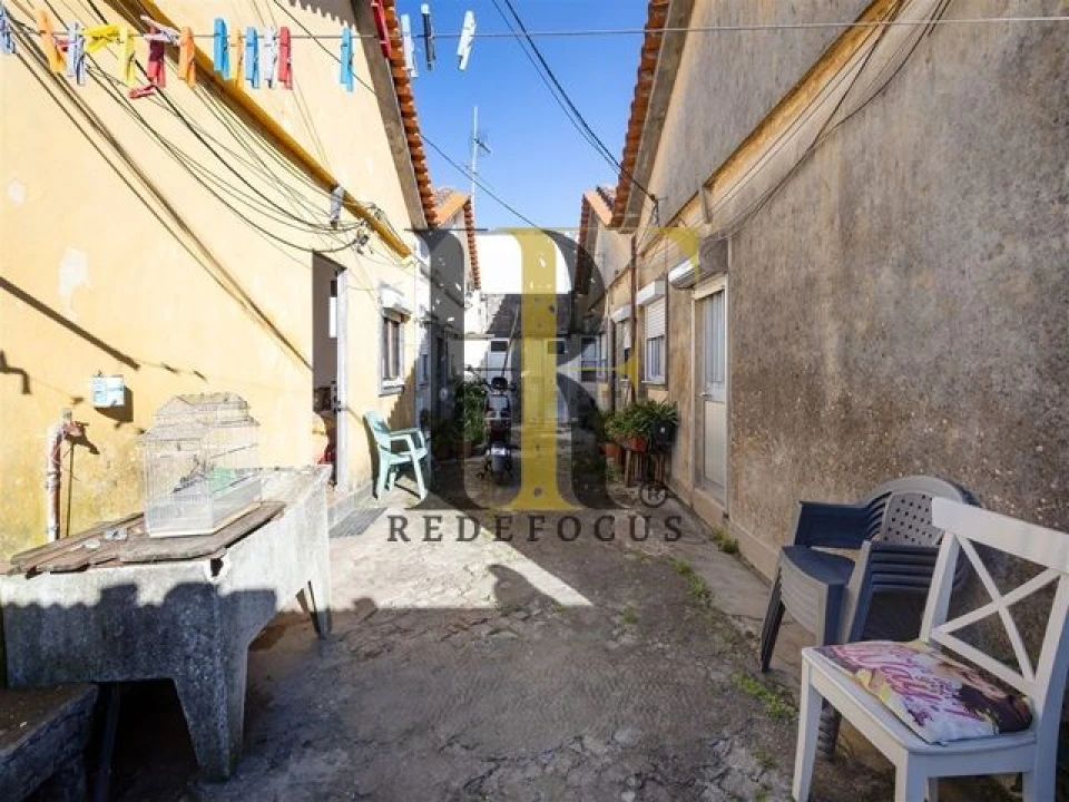 Moradia T2 para Venda em Silvalde Foto 17