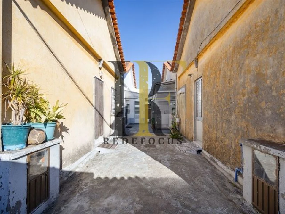 Moradia T2 para Venda em Silvalde Foto 5