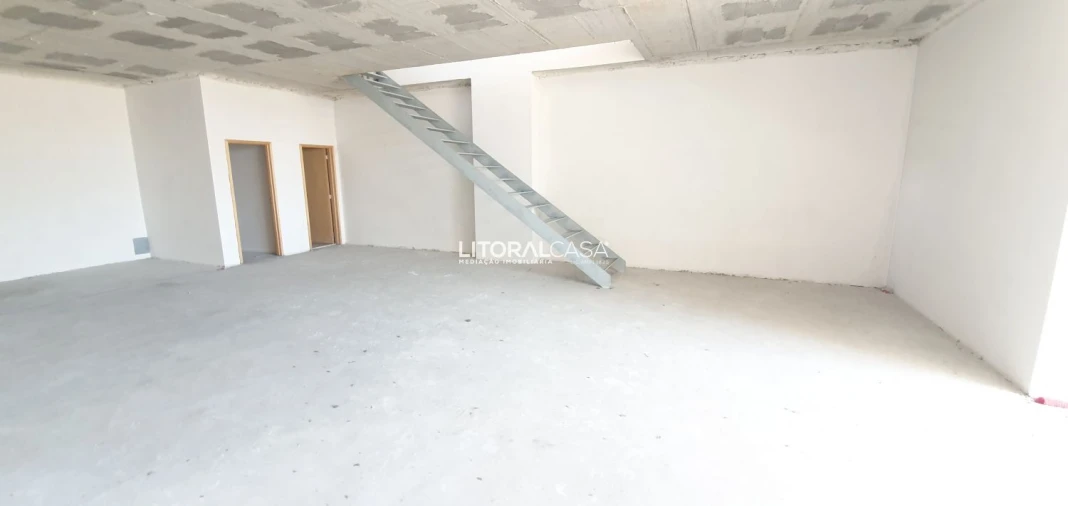 Loja para Arrendamento em Glória e Vera Cruz Foto 1