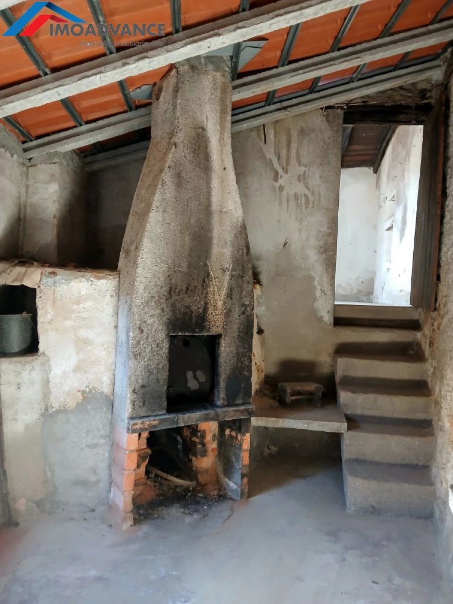 Moradia T2 para Venda em Lorvão Foto 8