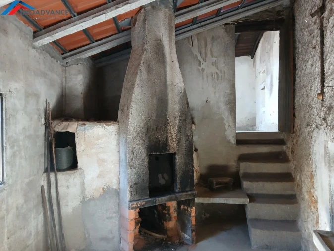 Moradia T2 para Venda em Lorvão Foto 9