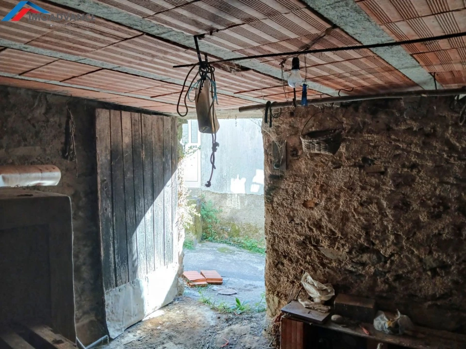 Moradia T2 para Venda em Lorvão Foto 24