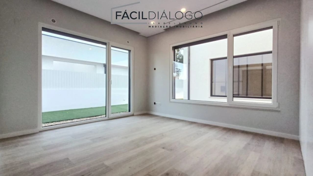 Moradia T3 para Venda em Azeitão (São Lourenço e São Simão) Foto 23