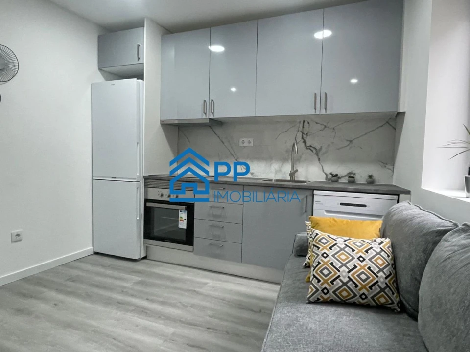 Moradia T1 para Venda em Cedofeita, Santo Ildefonso, Sé, Miragaia, São Nicolau e Vitória Foto 4