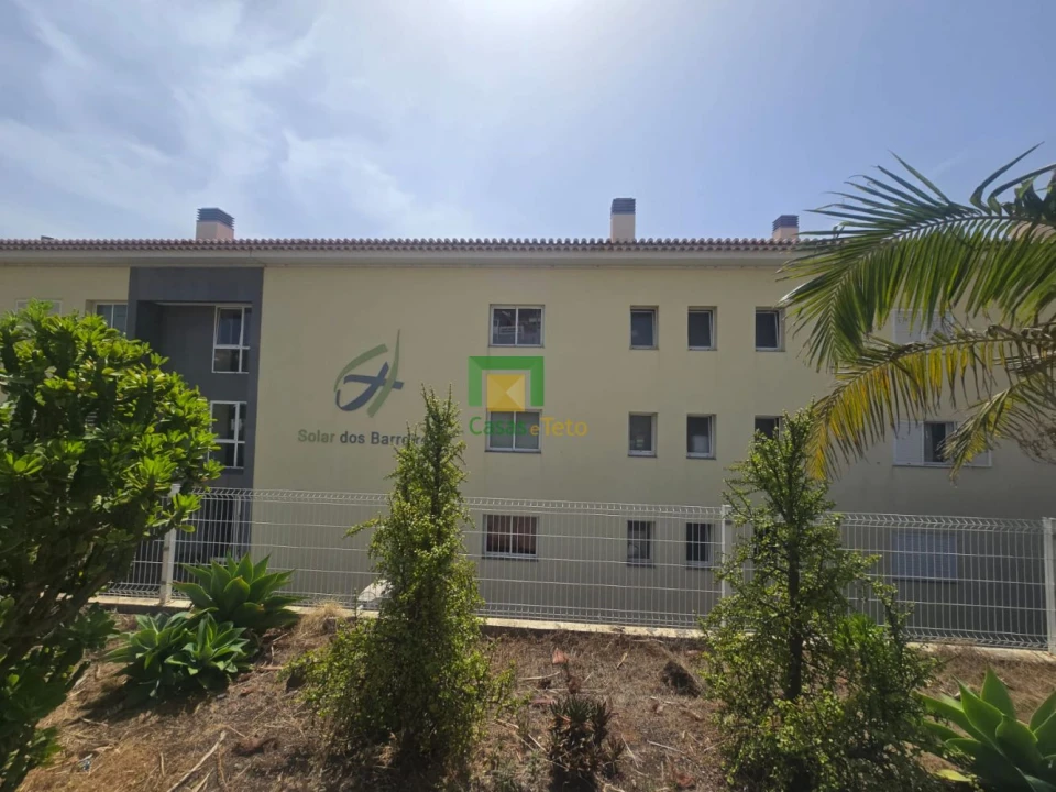 Apartamento T2 para Venda em Caniço Foto 6