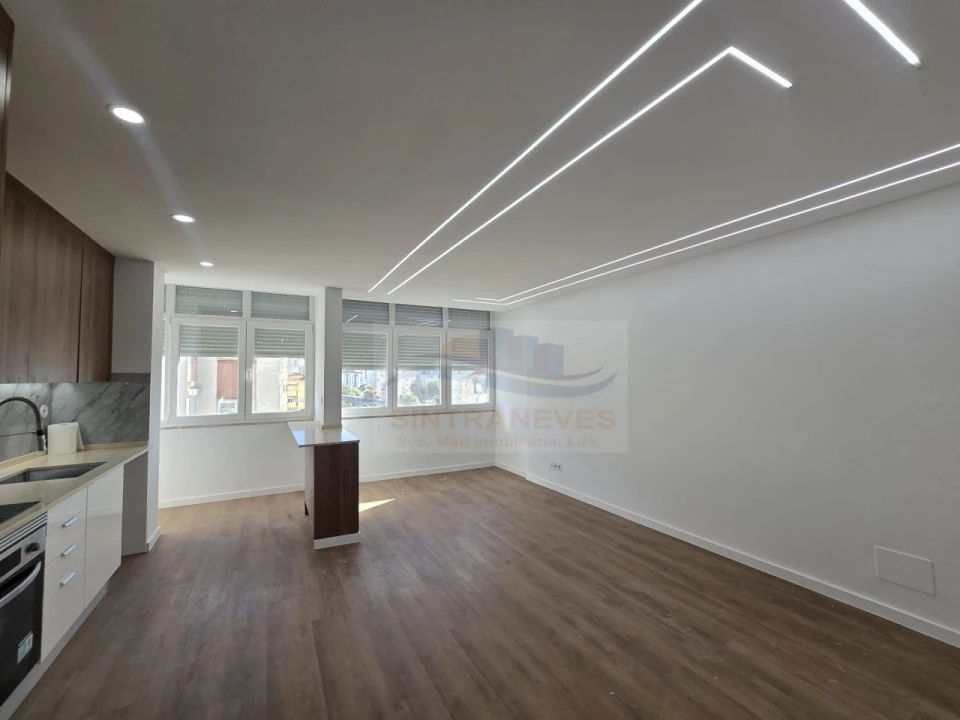 Apartamento T2 para Venda em Falagueira-Venda Nova Foto 9