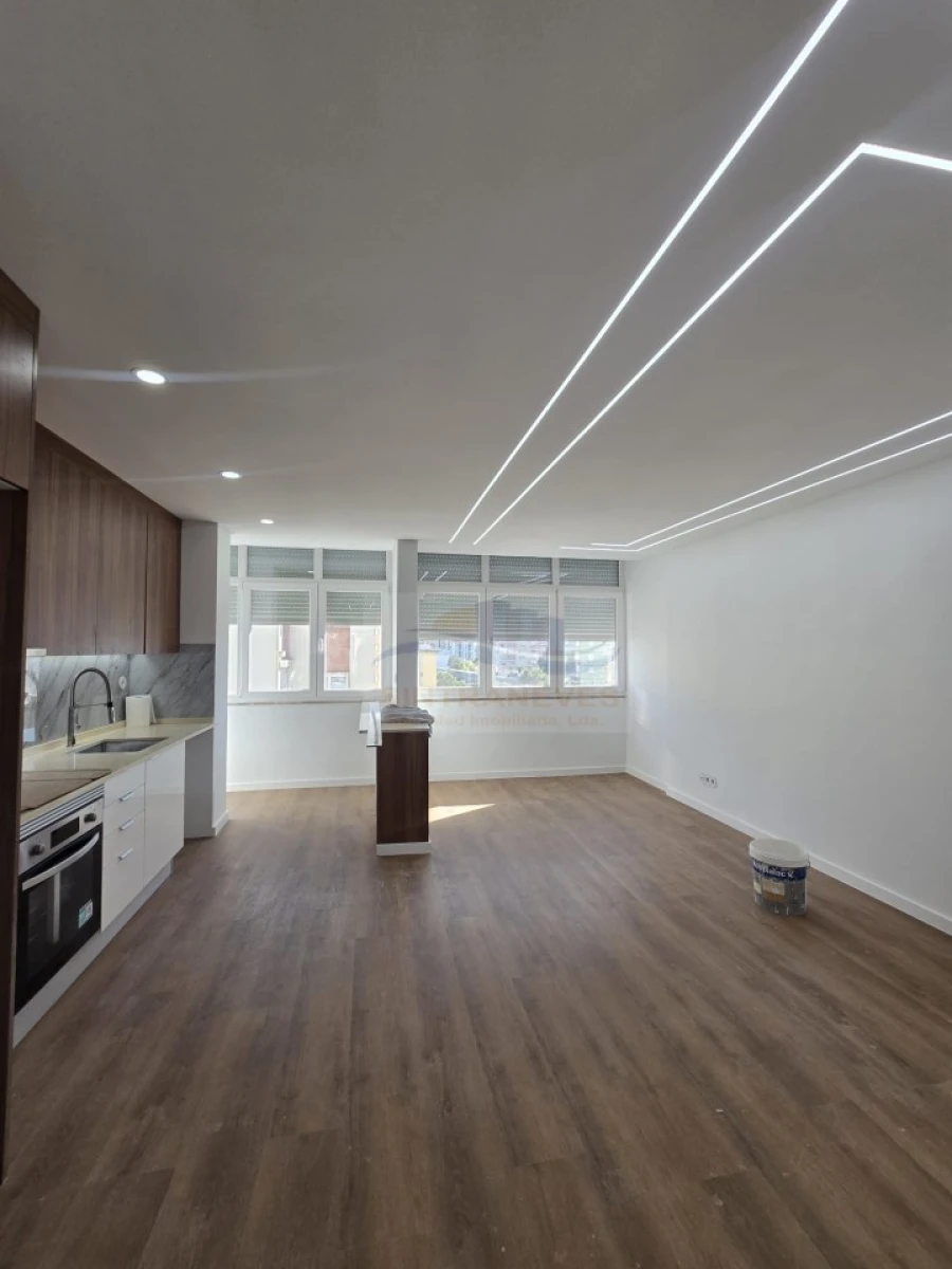 Apartamento T2 para Venda em Falagueira-Venda Nova Foto 26