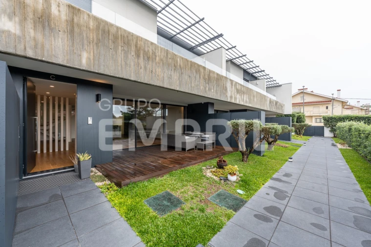 Moradia T4 para Venda em Gulpilhares e Valadares Foto 3