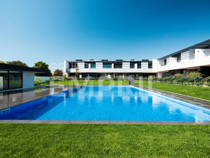 Moradia T4 para Venda em Gulpilhares e Valadares