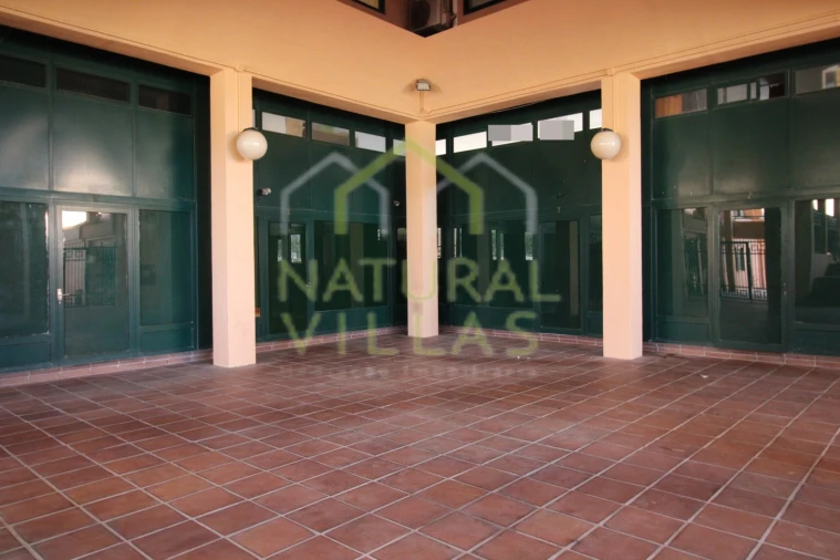 Loja para Venda em Quarteira Foto 14