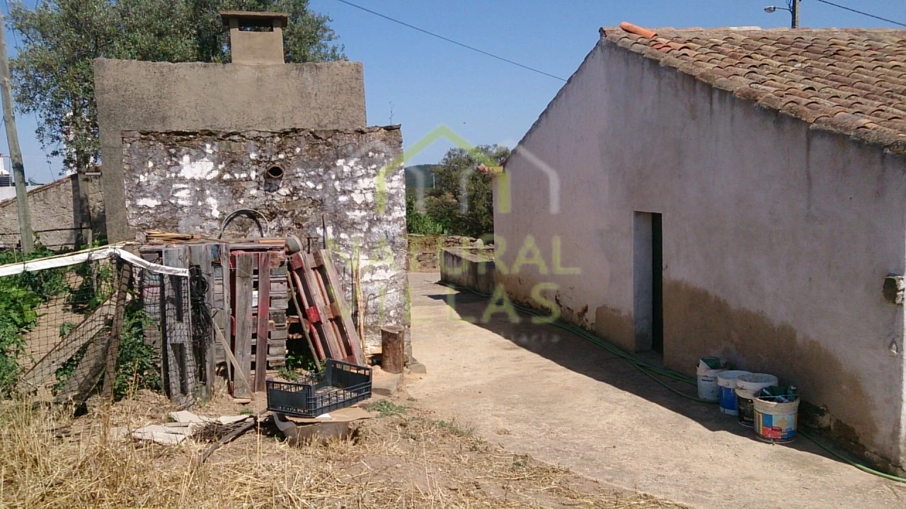 Quinta T3 para Venda em Ameixial Foto 4