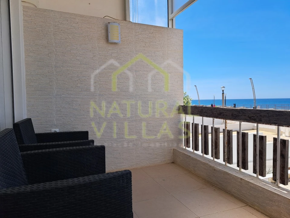 Apartamento T2 para Venda em Quarteira Foto 6