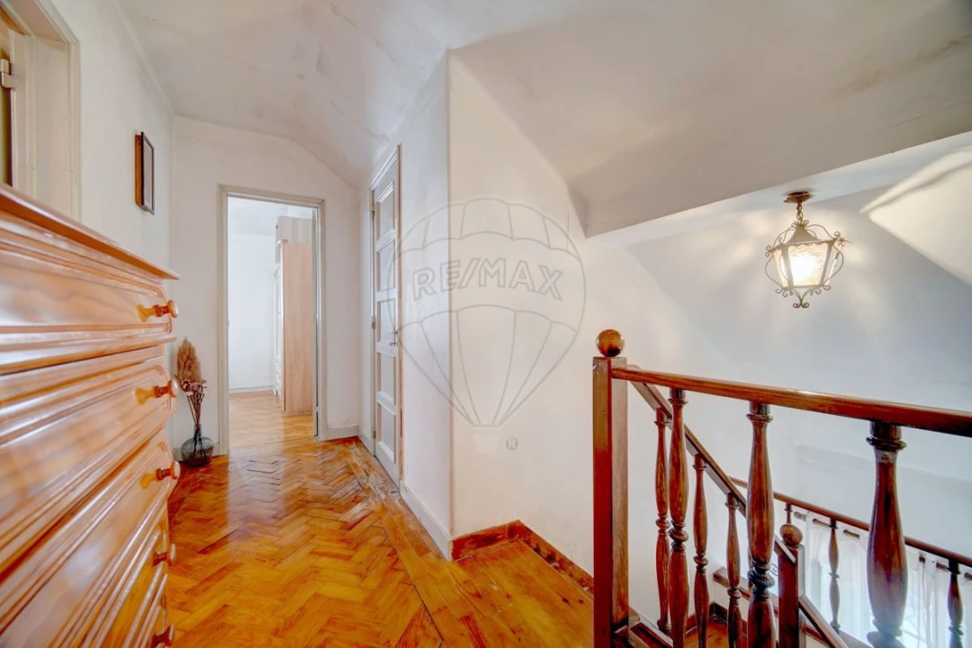 Moradia T5 para Venda em Alhandra, São João dos Montes e Calhandriz Foto 13