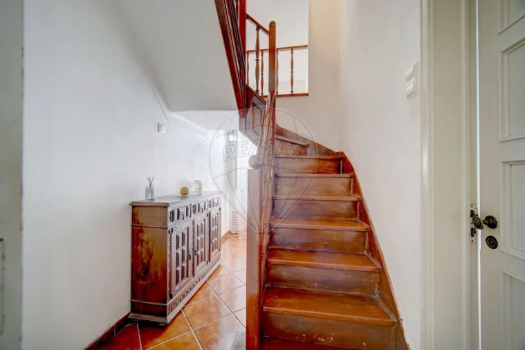 Moradia T5 para Venda em Alhandra, São João dos Montes e Calhandriz Foto 3