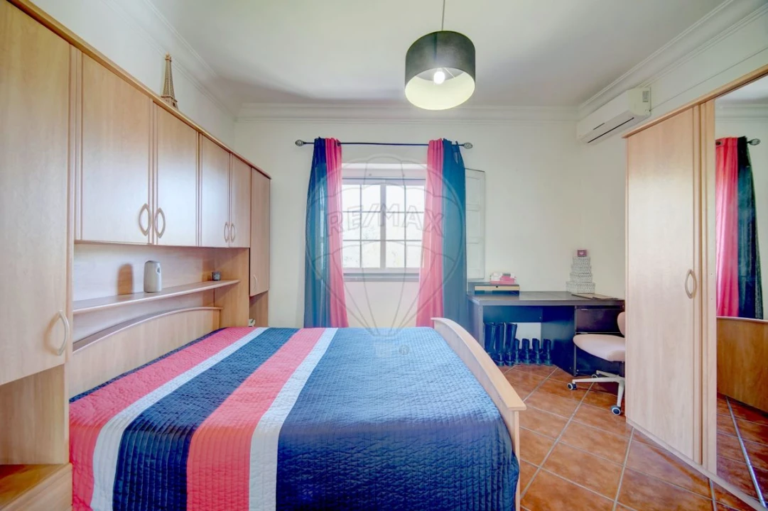 Moradia T5 para Venda em Alhandra, São João dos Montes e Calhandriz Foto 12