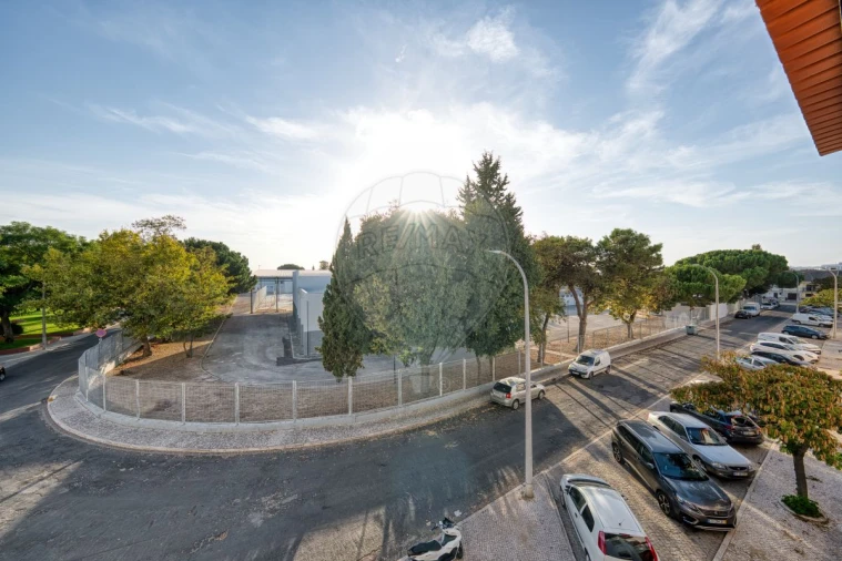 Apartamento T3 para Venda em Almeirim Foto 33