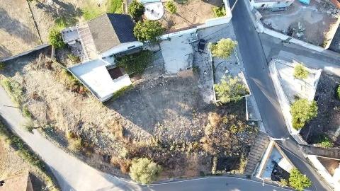 Moradia T3 para Venda em Arneiro das Milhariças