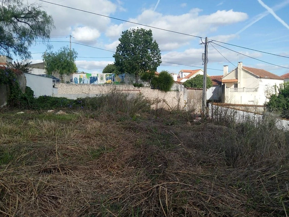 Moradia T3 para Venda em Arneiro das Milhariças Foto 8