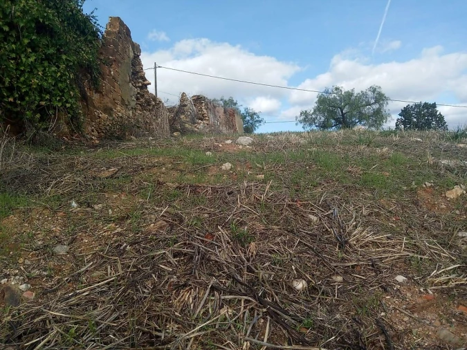 Moradia T3 para Venda em Arneiro das Milhariças Foto 7